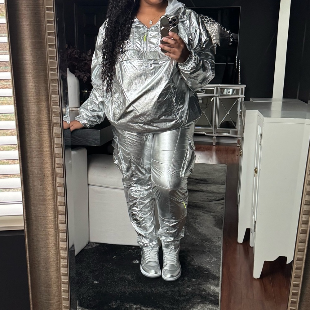 ***CLOSET CLEAROUT** Ivy Park x Adidas Utopia Cargo Track Suit